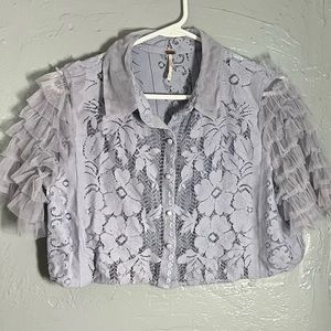 Cute crop top worn twice